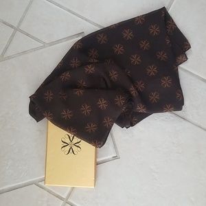 Avon Scarf with Box